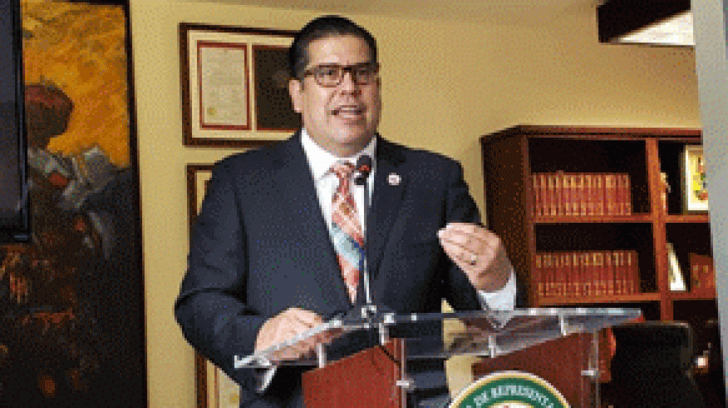  Partido Popular Democr&aacute;tico impugnar&aacute; cualquier sucesi&oacute;n en el cargo de Gobernador 