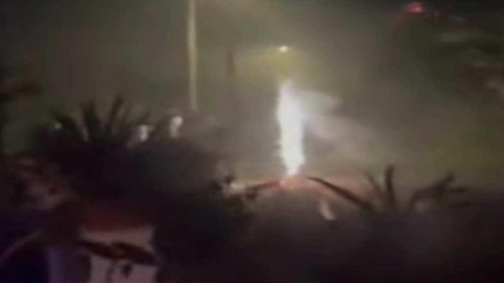  Captan en video a hombres disparando al aire durante la despedida del a&ntilde;o en Bayam&oacute;n 