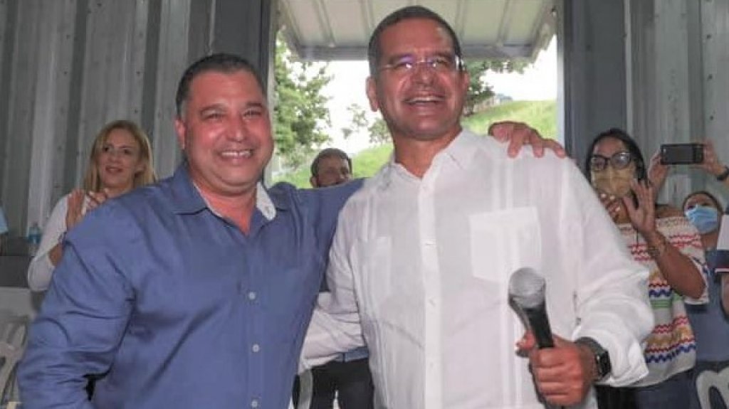  Gobernador exige la renuncia inmediata de los alcaldes de Humacao y Aguas Buenas y pide que sobre ellos caiga todo el peso de la ley 