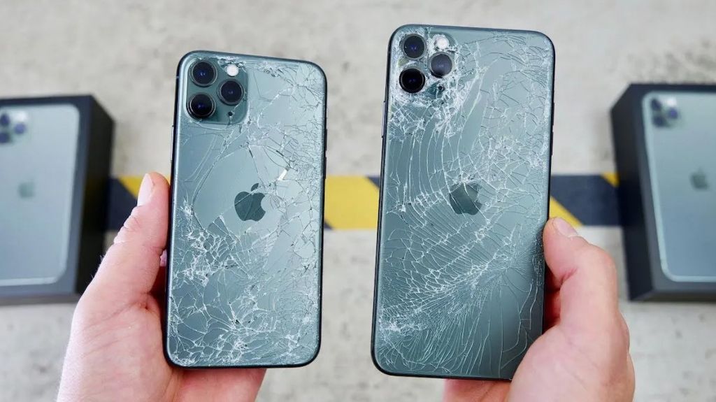  "El iPhone 11 Pro se raya con solo mirarlo", Primeras quejas de los nuevos móviles de Apple 