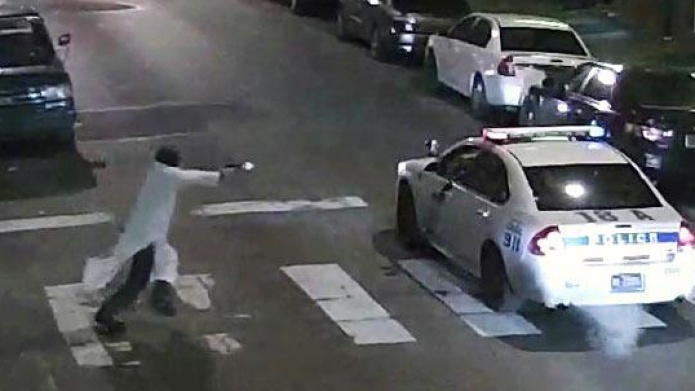 Video: Hombre dispara a policÃ­a de Filadelfia en nombre del islamismo