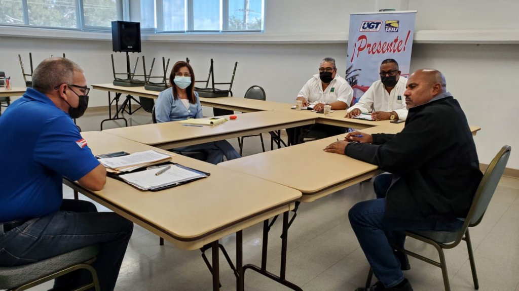  Dirigentes sindicales se unen para frenar el desmantelamiento del servicio p&uacute;blico 