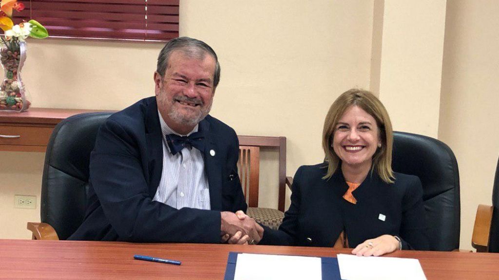  Colegio de CPA firma alianza con la Universidad Cat&oacute;lica de Puerto Rico 