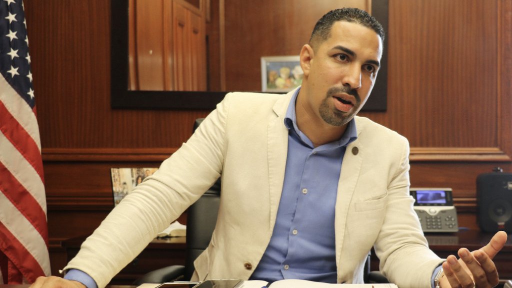  Justicia recomienda designaci&oacute;n de un FEI para el senador Albert Torres Berr&iacute;os 