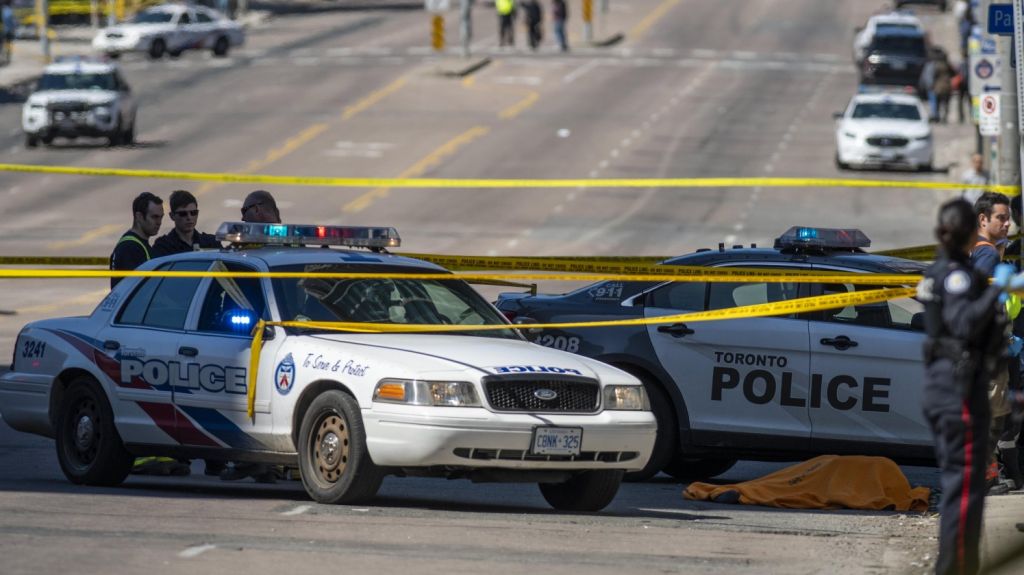  Ascienden a tres los muertos tras un tiroteo en Toronto 