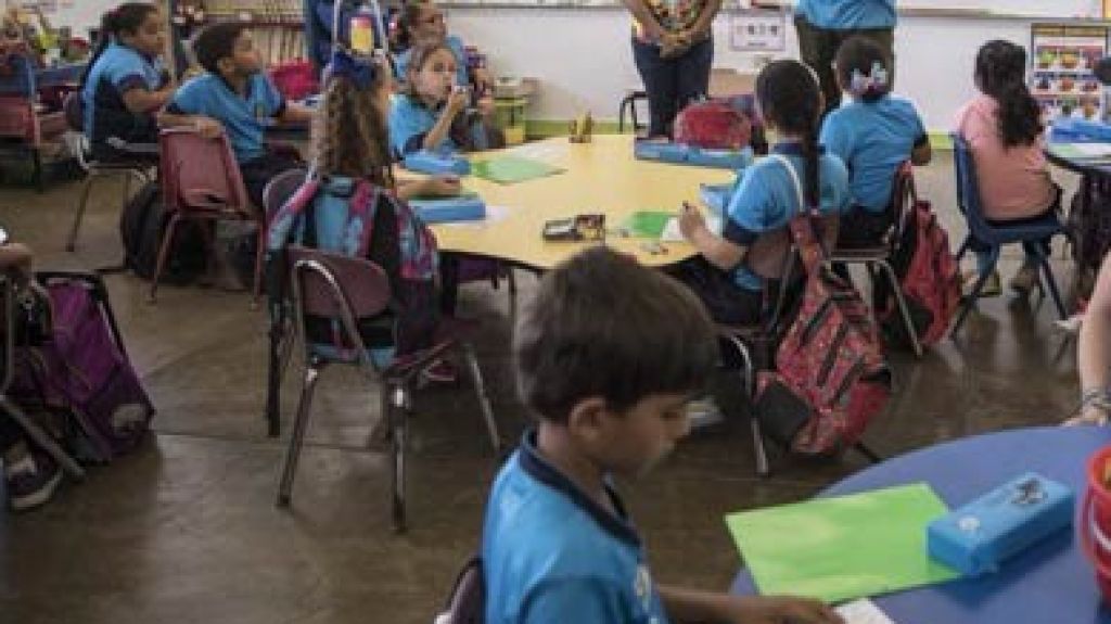  Profesionales visitar&aacute;n escuela elemental de Fajardo tras balacera 