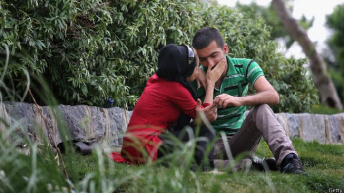 Las mujeres que se operan para recuperar la virginidad en IrÃ¡n