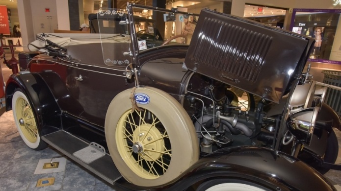 Plaza Las AmÃ©ricas celebrarÃ¡ exhibiciÃ³n de autos con mÃ¡s de un siglo de fabricaciÃ³n