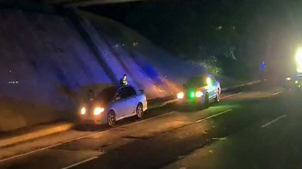  Video: Encuentran a un hombre muerto con varios impactos de bala dentro de un auto en Guaynabo 