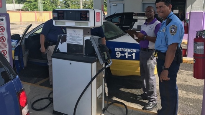 VehÃ­culos oficiales comienzan a abastecerse de gasolina