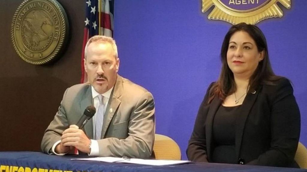  Administradora de ASSMCA y nuevo director de la DEA buscan combatir el uso de drogas 