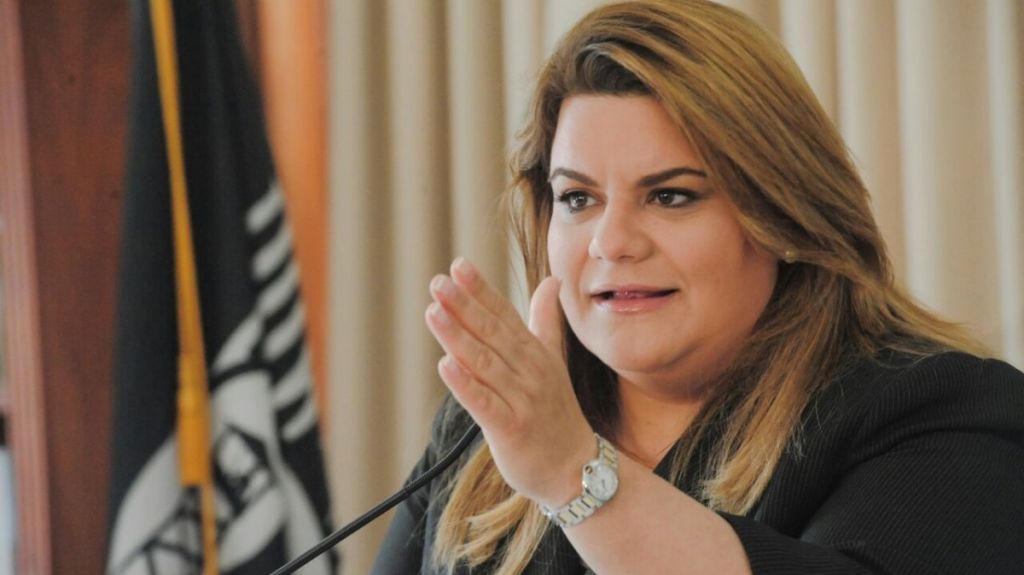  Comisionada Residente reitera su rechazo a la prohibici&oacute;n de las peleas de gallos 