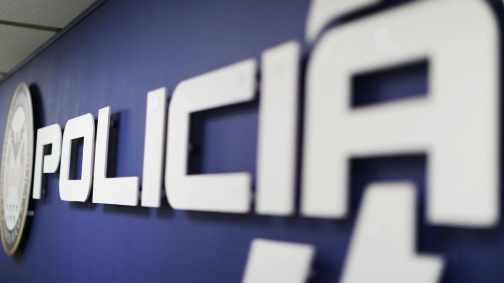  Lo agreden y le quitan su arma en medio de discusi&oacute;n en Carolina 