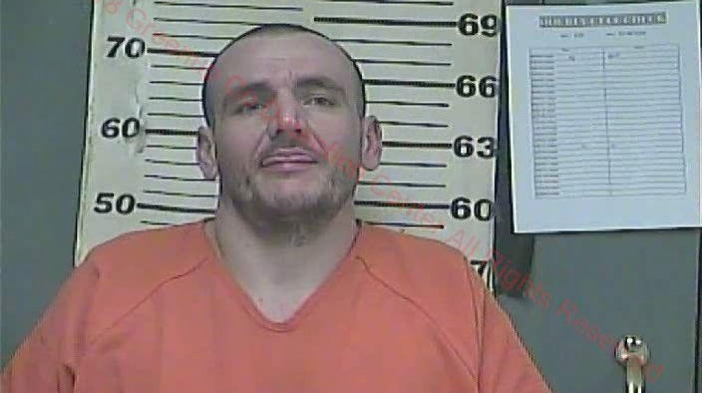  Escapa de prisi&oacute;n, pide "pon" y el conductor result&oacute; ser polic&iacute;a 