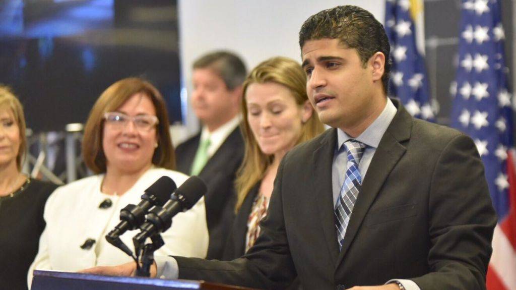  Entra en vigor la responsabilidad patronos bajo la ley de igual paga por igual trabajo 