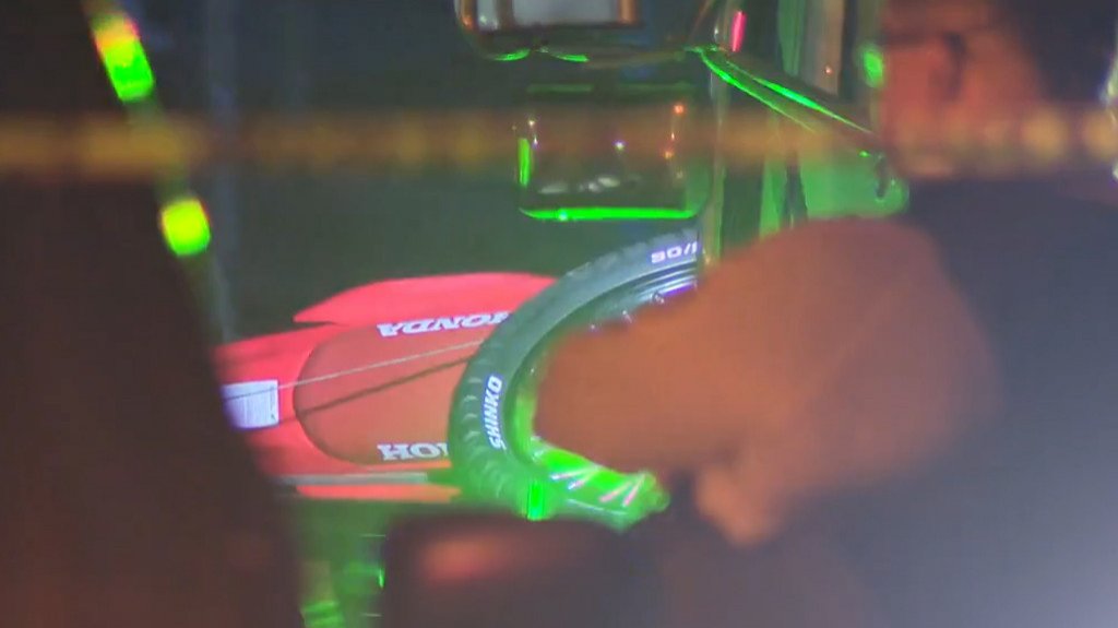  Video: Identifican a los dos motoristas que murieron en tr&aacute;gico choque en Toa Alta mientras &ldquo;wheeliaban&ldquo; 