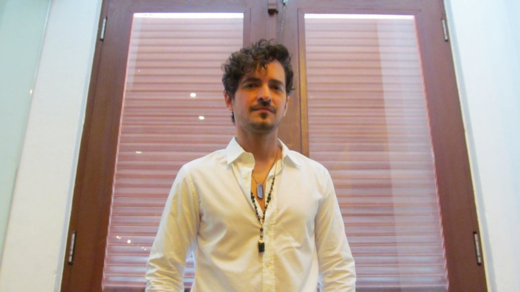  Tommy Torres pide a los boricuas de Florida que exijan m&aacute;s a Trump y Biden 