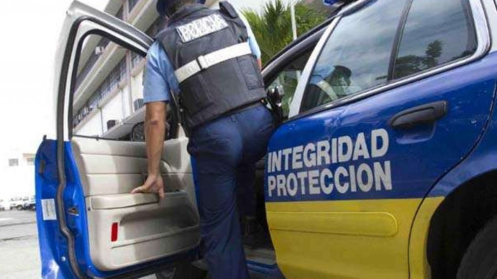 Chocan intencionalmente una patrulla policial en carretera de Barranquitas 