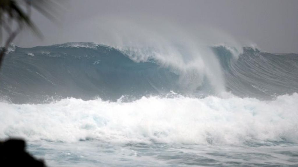  Cerrado por segundo d&iacute;a acceso al balneario El Escambr&oacute;n debido a las marejadas 