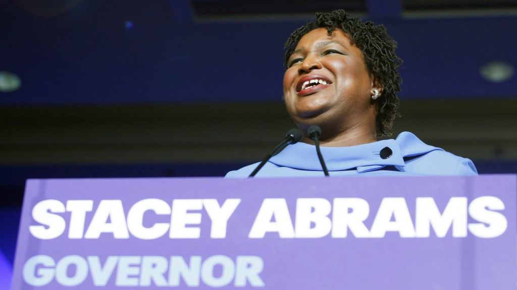  El equipo de campa&ntilde;a de Kemp declara el triunfo del conservador en Georgia 