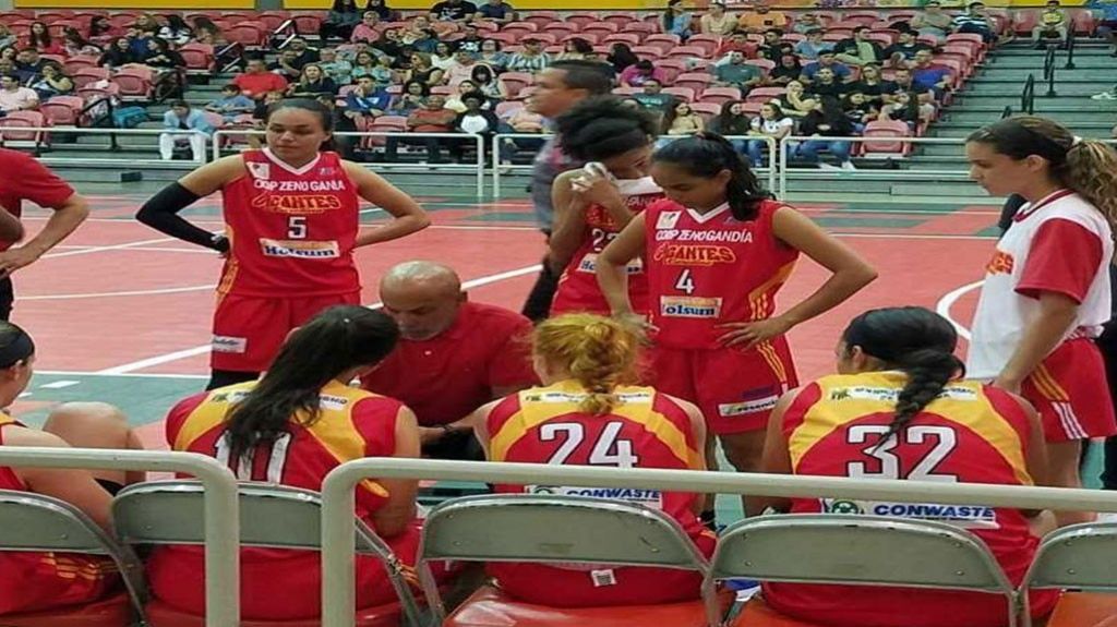  Carolina vence a San Sebasti&aacute;n en juego de BSNF 