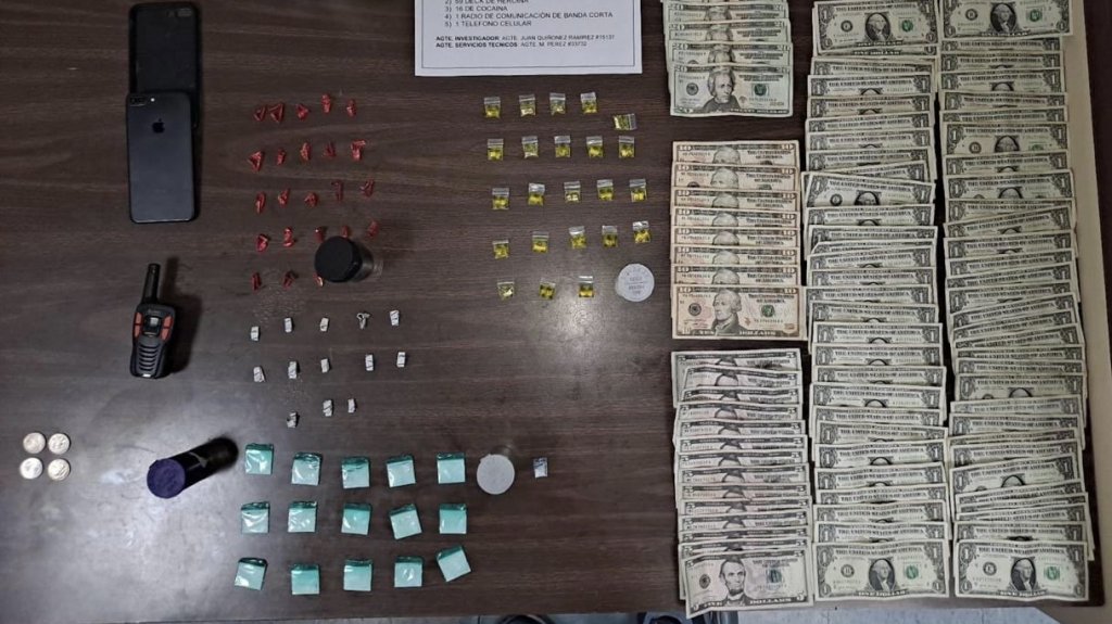  Dos arrestados por drogas en residencial de Ponce 