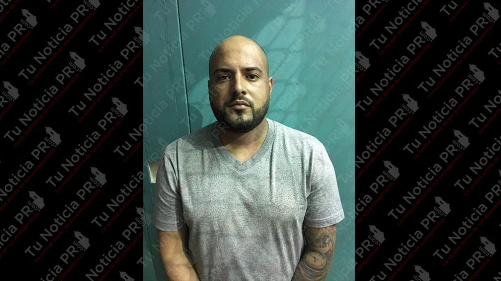  Video: Arrestado alegado &ldquo;jefe de puntos&rdquo; en Humacao por vender armas a agentes encubiertos 