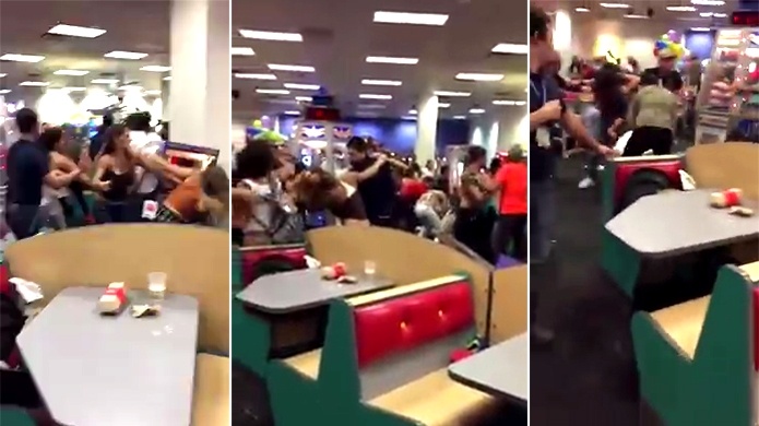 Video: Se forma tremendo "Royal Rumble" en "Chuck e cheese s" 