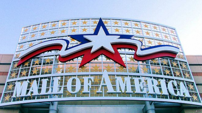 EE.UU. advierte riesgos de seguridad en centros comerciales por amenazas de grupos extremistas