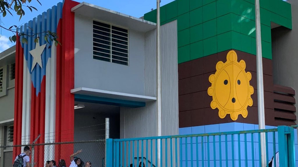  Comunidad de Utuado advierte impedir&aacute; desmantelamiento de escuela y desplazamiento de maestros que provocar&aacute; hacinamiento 