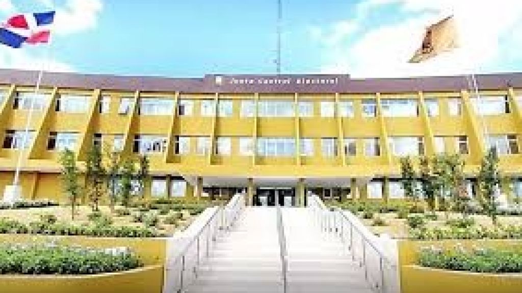  Finaliza el conteo de votos correspondientes a las elecciones municipales 