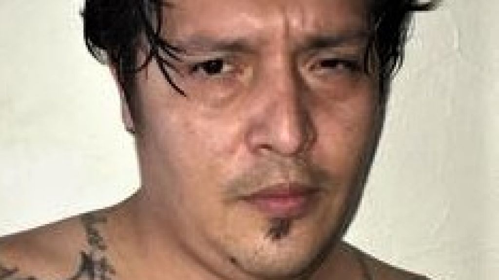  Apresan e investigan a un miembro de la banda de sicarios Mara Saltruchapara de El Salvador 