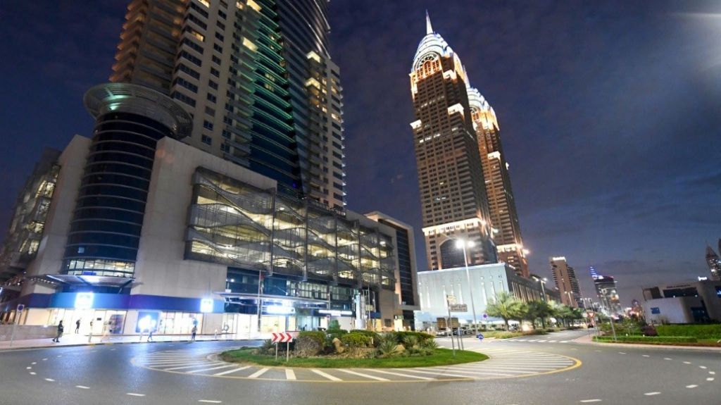  Una pareja correrá un maratón en su balcón en Dubai 
