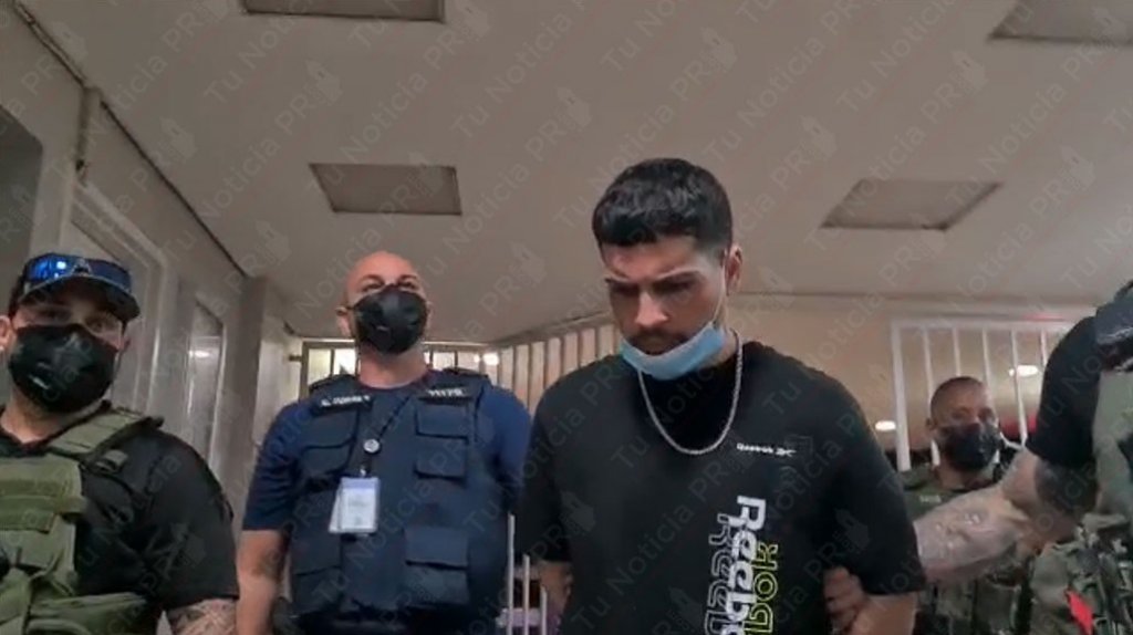  Video: Arrestan en Bayam&oacute;n a hombre que quit&oacute; el grillete 