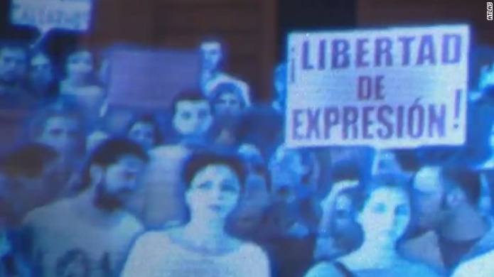 ManifestaciÃ³n de hologramas en Madrid contra la Ley Mordaza que limita el derecho de manifestaciÃ³n