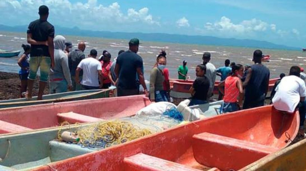  Rescatan 15 indocumentados varados durante 4 días en el mar Caribe cuando intentaban llegar a Puerto Rico 