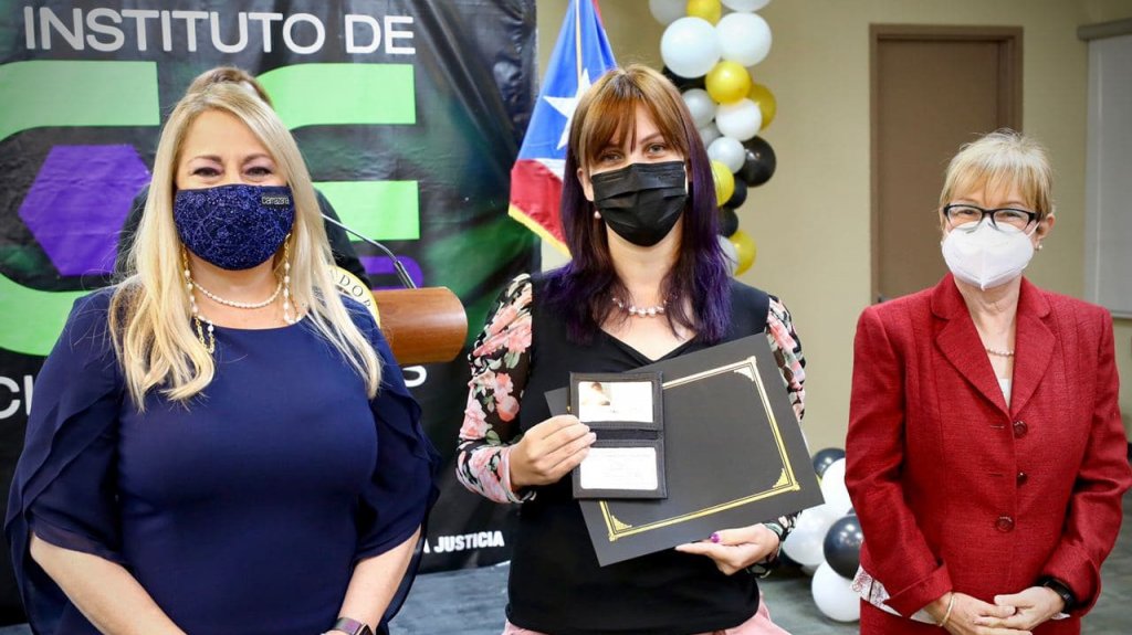  Gobernadora participa de graduaci&oacute;n de nuevo personal del Negociado de Ciencias Forenses 