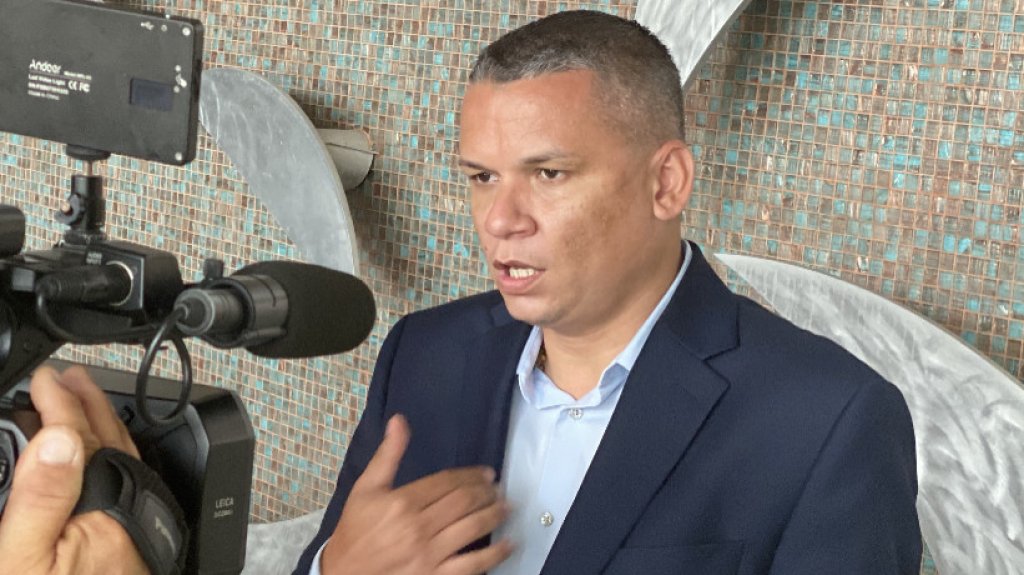  Alcalde de Gu&aacute;nica asegura que escuelas estar&aacute;n listas para recibir estudiantes en agosto 