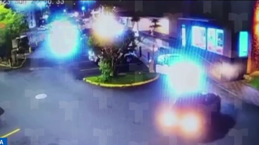  Video: Momento que asesinan a hombre en Serv&iacute;-carro de Mc Donald de Carolina 