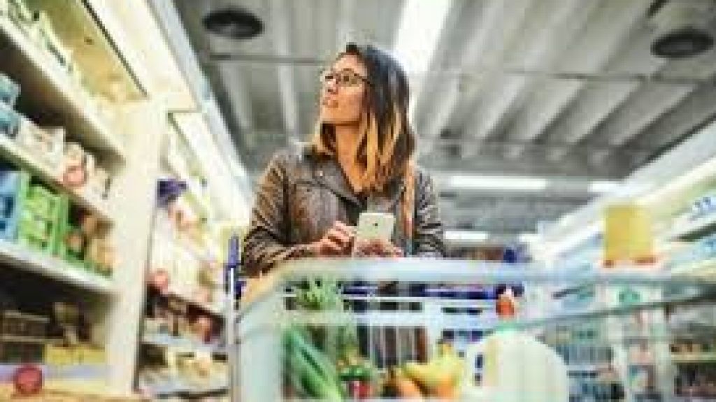 Supermercados, farmacias, mercados y demás sectores autorizados seguirán operando como hasta ahora durante los próximos 15 días 
