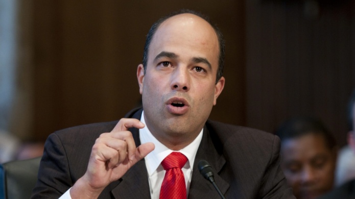 Ferrer acusa al gobernador de falta credibilidad e improvisar