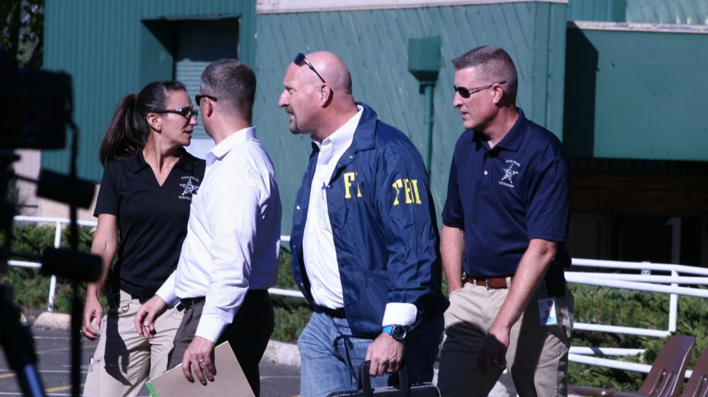  Buscan v&iacute;ctimas de fot&oacute;grafo acusado de delitos sexuales graves en Oreg&oacute;n 