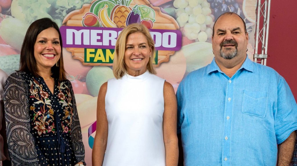  Familia y Agricultura firman acuerdo que busca darle continuidad a los Mercados Familiares 