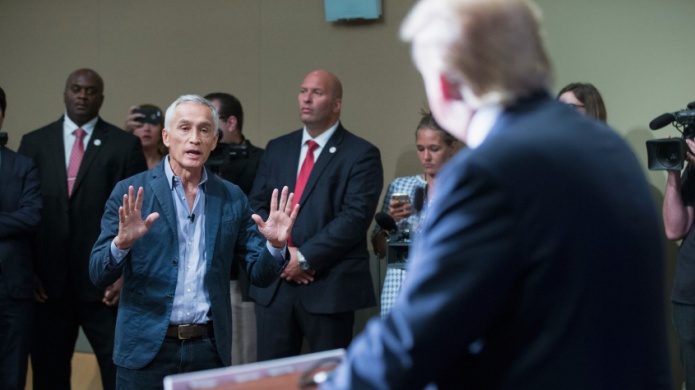 Donald Trump dice que le darÃ¡ una entrevista a Jorge Ramos de Univision
