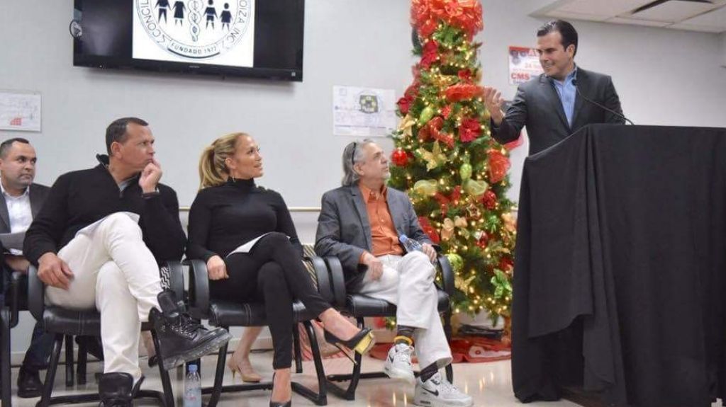  Gobernador agradeci&oacute; a Jennifer L&oacute;pez y Alex Rodr&iacute;guez por donativo de 2 millones de d&oacute;lares a los Centros 330 