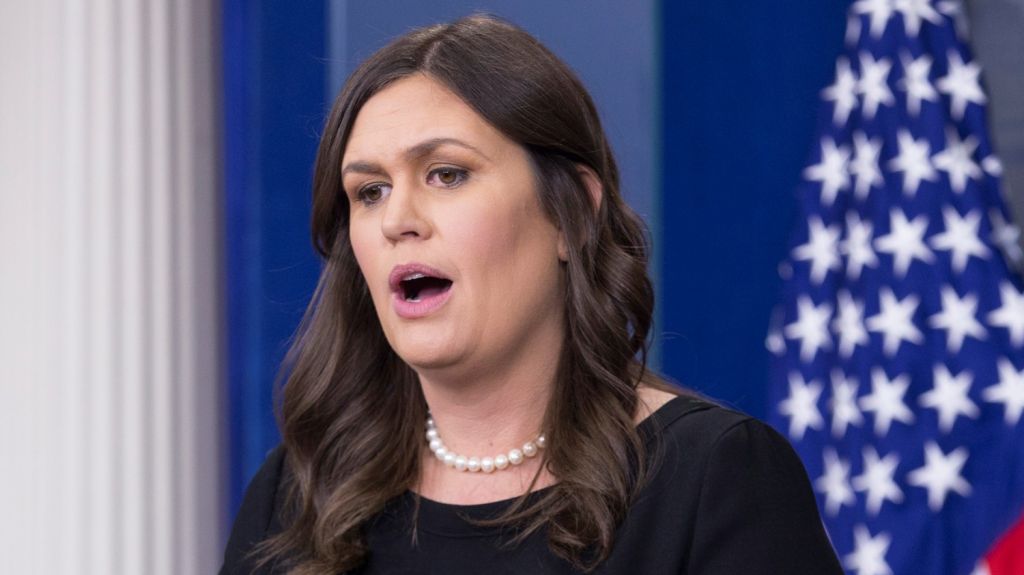  Restaurante se niega a servir la cena a la portavoz de la Casa Blanca 