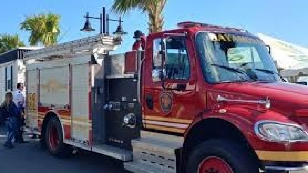  Bomberos invitan al gobernador a círculo de oración 