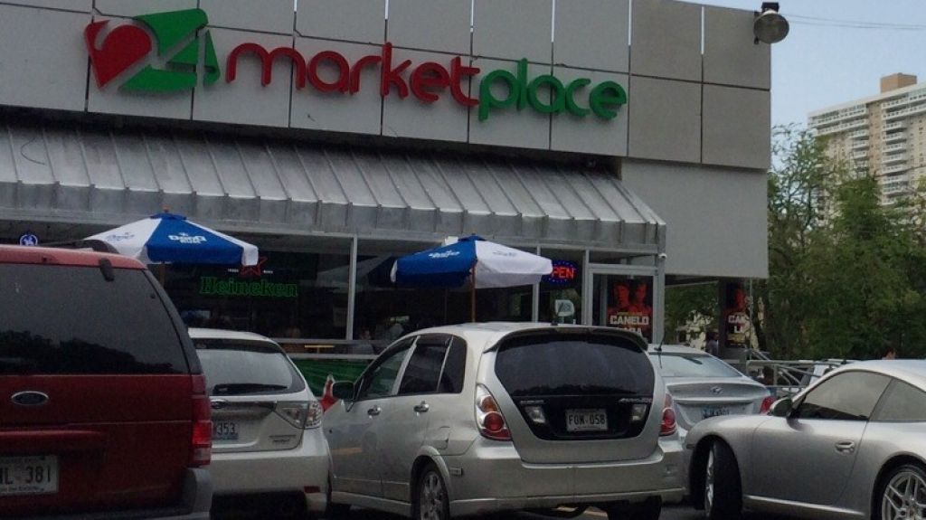  Dos heridos durante tiroteo a negocio Market Place de Hato Rey 