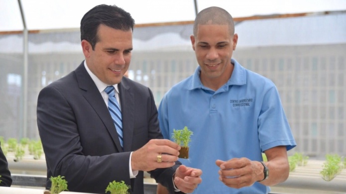 Gobernador RossellÃ³ Nevares visita instituciÃ³n correccional