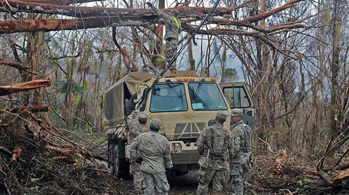 Fotos: Guardia Nacional busca despejar carreteras en Cayey 